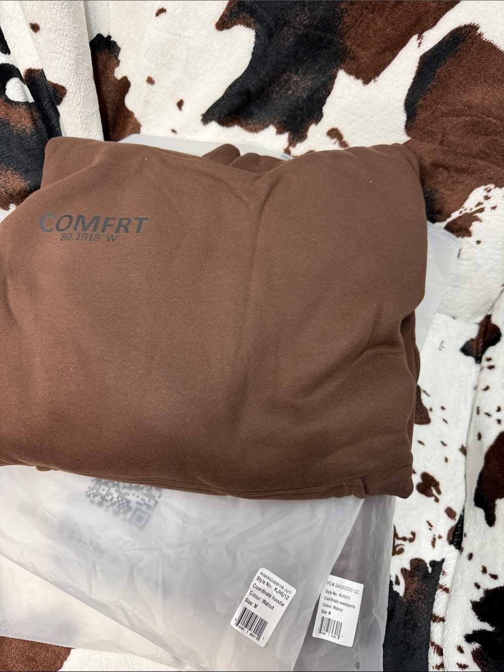 COMFRT Women's Brown Pullover Hoodie & pants